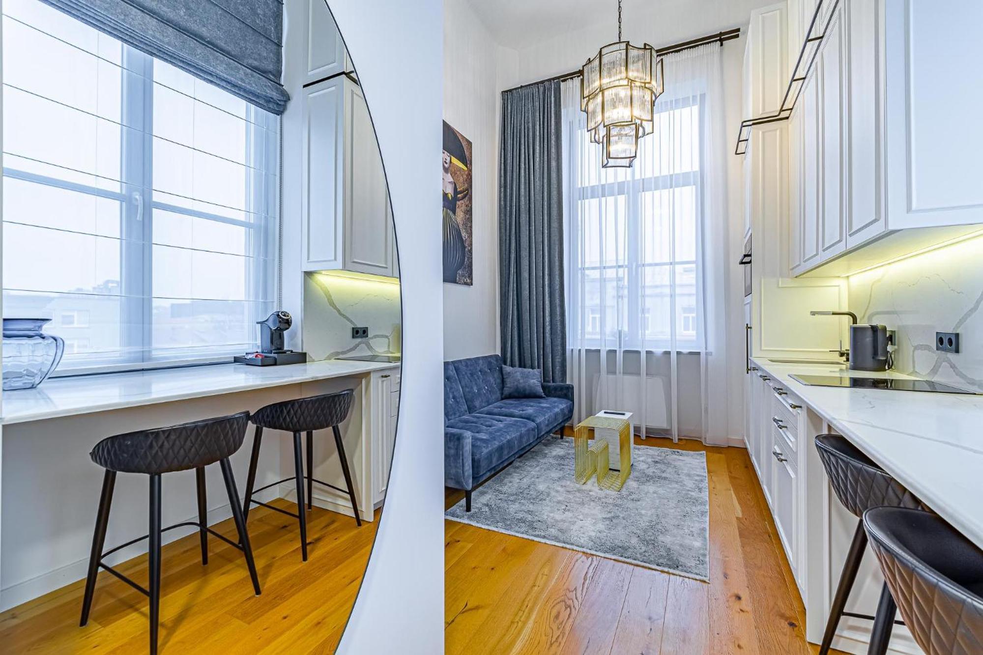 Ministerija Loft Apartment With Parking & Ac Kaunas Exteriör bild